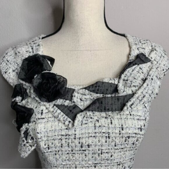 Kay Unger Tweed Sleeveless Floral Appliqué and Ruffle Neckline Sheath Dress - Picture 6 of 16